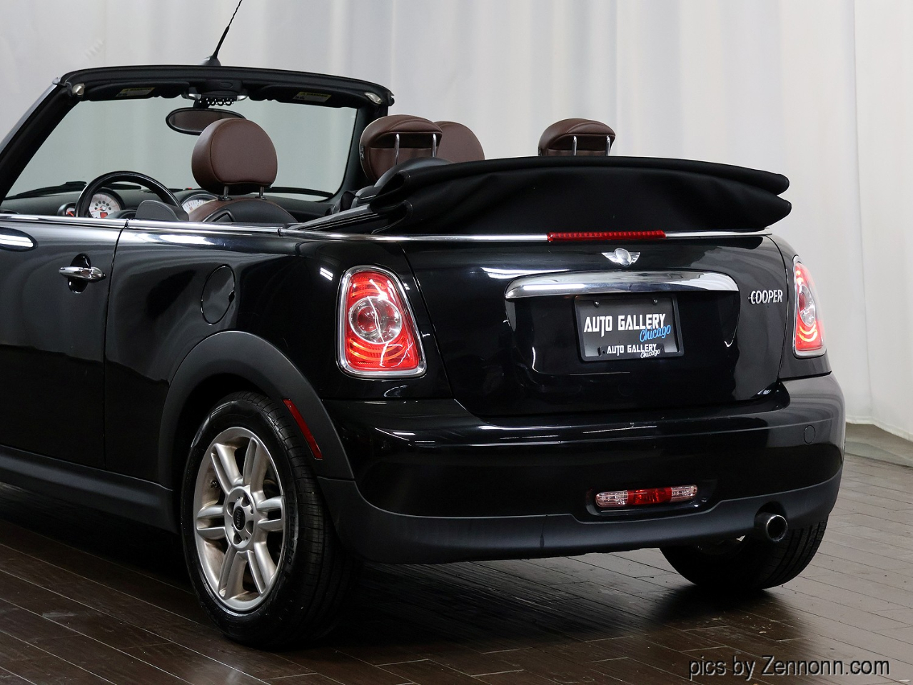 MINI Cooper Convertible 2dr 2011