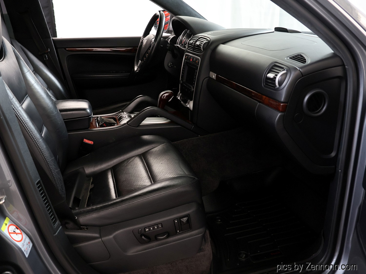 Porsche Cayenne 4dr Turbo S Tiptronic 2006