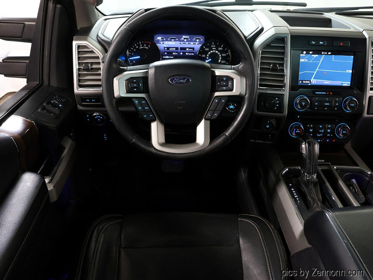 Ford F-150 4WD SuperCrew 145" Lariat 2016