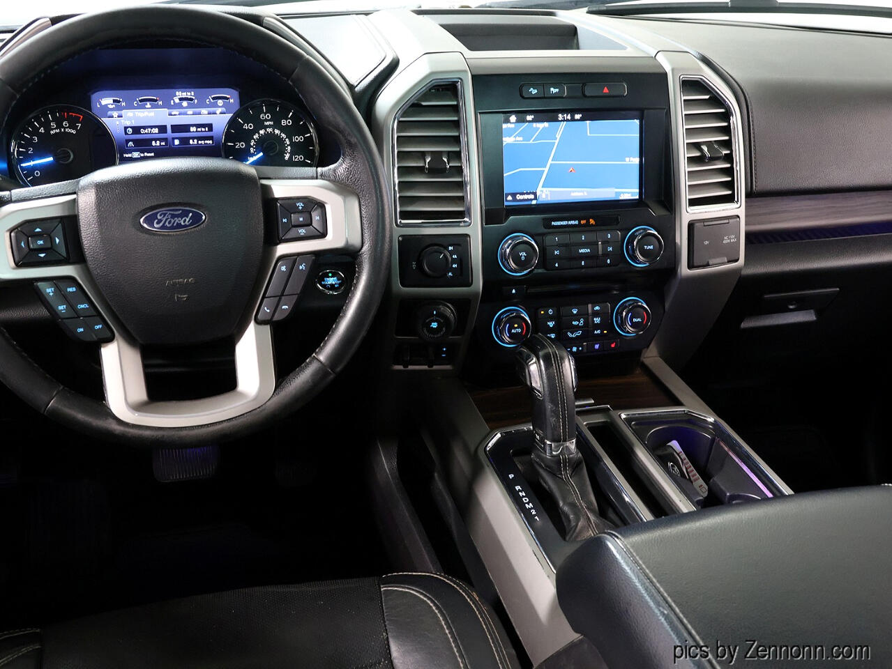 Ford F-150 4WD SuperCrew 145" Lariat 2016