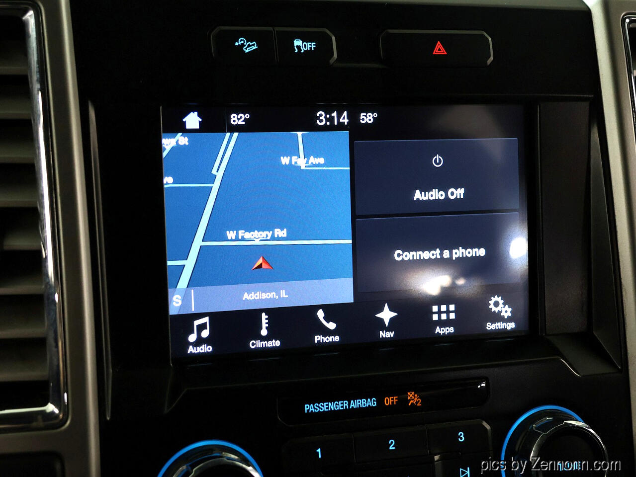 Ford F-150 4WD SuperCrew 145" Lariat 2016