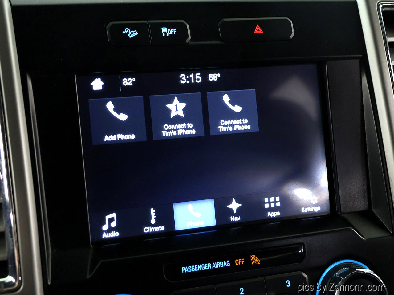 Ford F-150 4WD SuperCrew 145" Lariat 2016