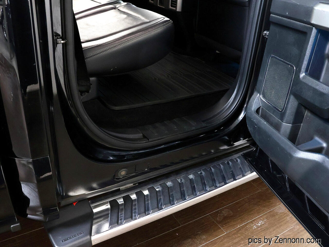 Ford F-150 4WD SuperCrew 145" Lariat 2016