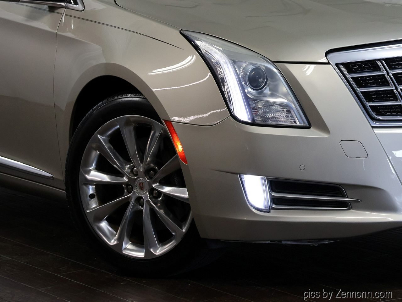 Cadillac XTS 4dr Sdn Luxury AWD 2014
