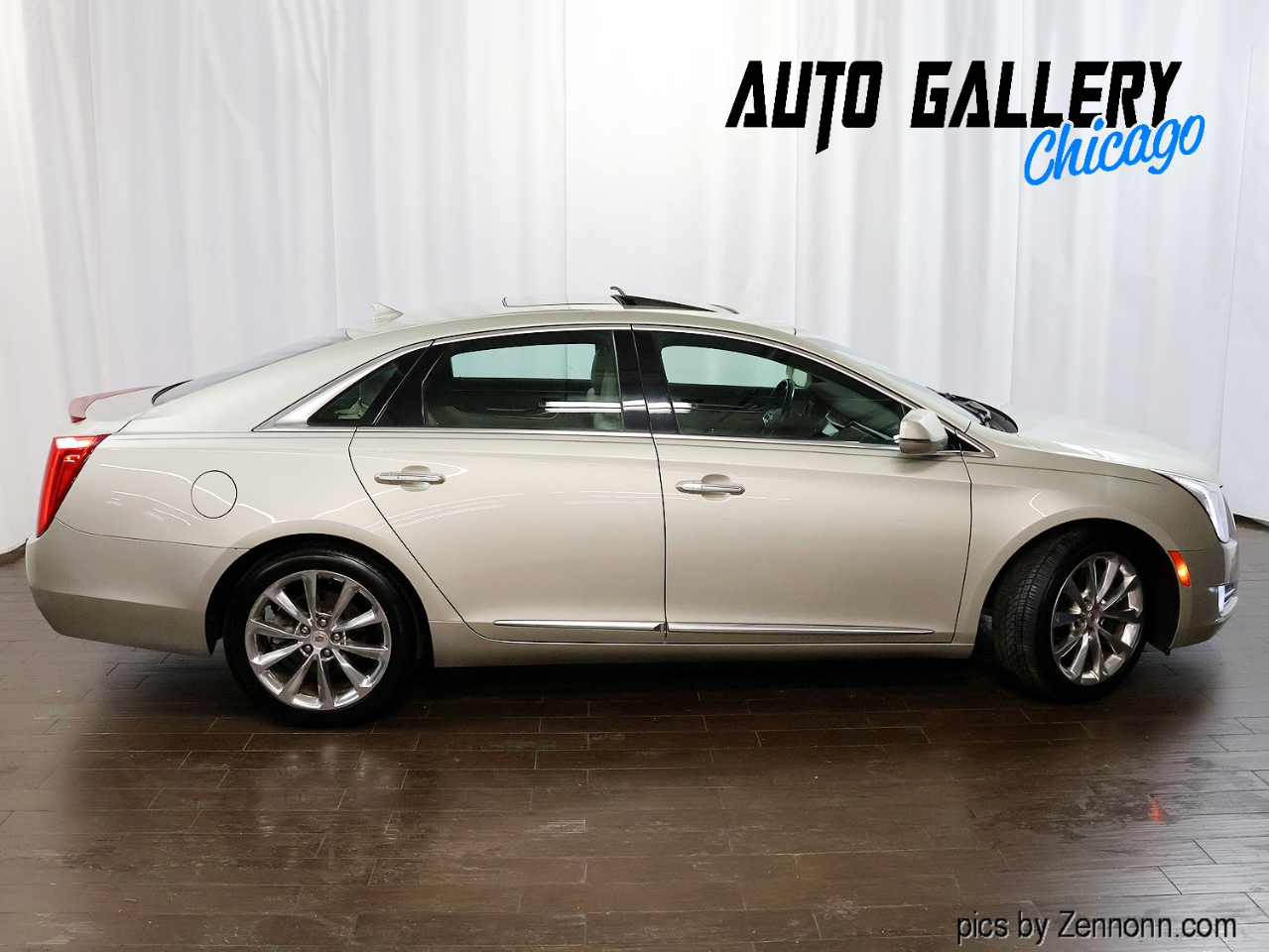 Cadillac XTS 4dr Sdn Luxury AWD 2014