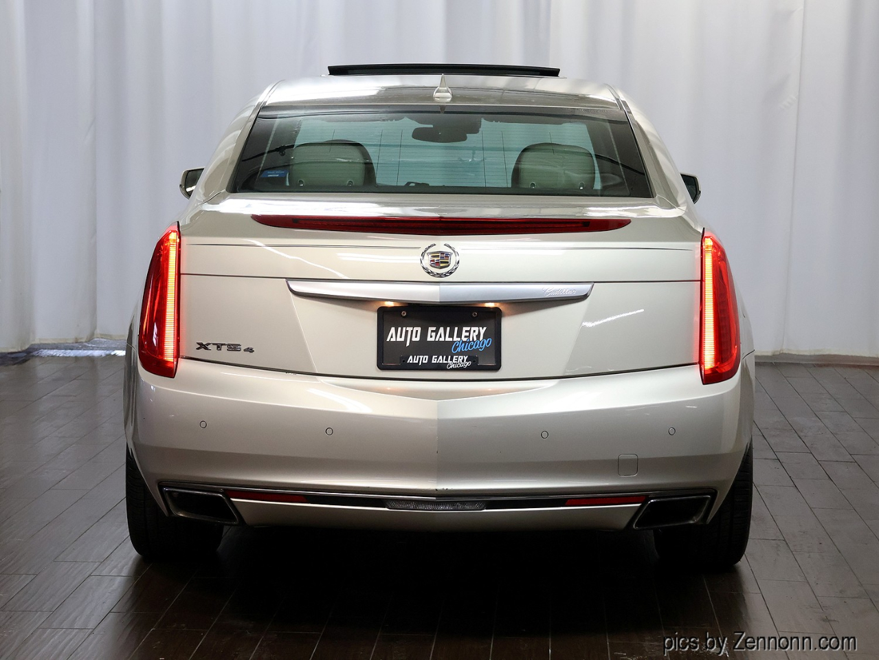 Cadillac XTS 4dr Sdn Luxury AWD 2014