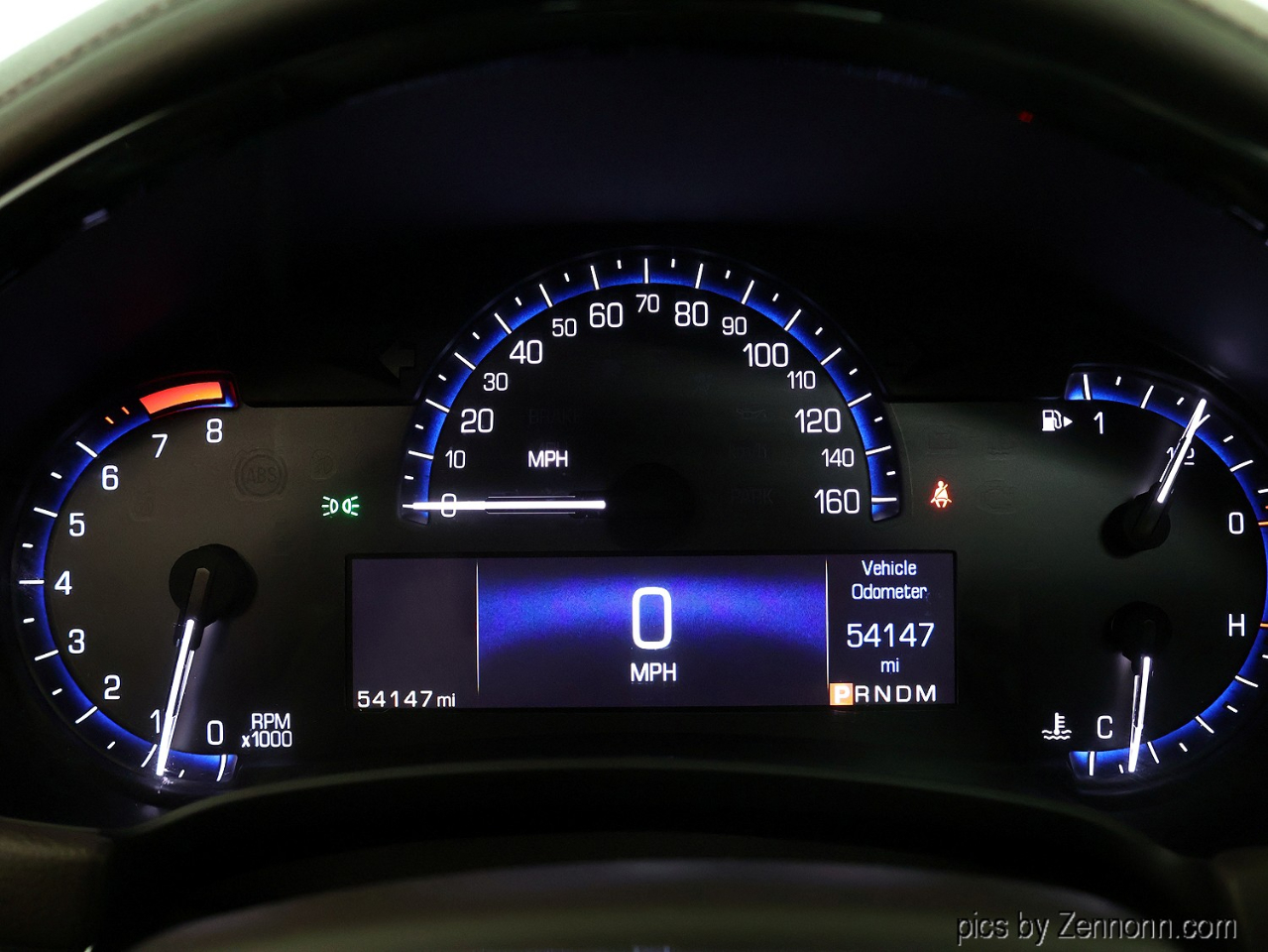 Cadillac XTS 4dr Sdn Luxury AWD 2014