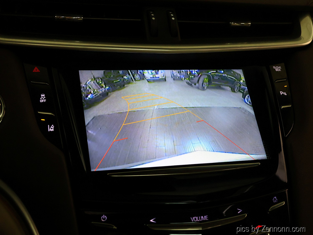 Cadillac XTS 4dr Sdn Luxury AWD 2014