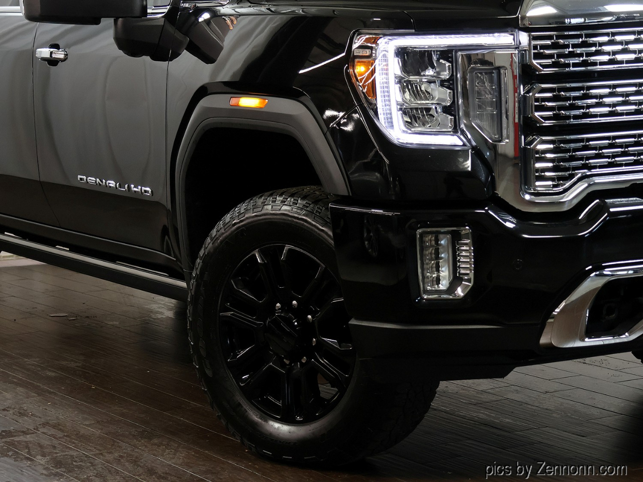 GMC Sierra 2500HD 4WD Crew Cab 159" Denali 2022