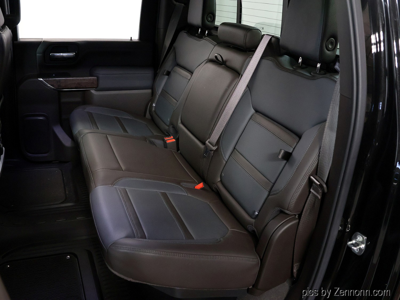 GMC Sierra 2500HD 4WD Crew Cab 159" Denali 2022