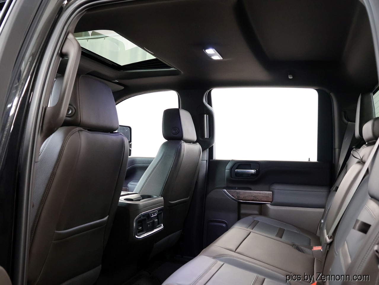 GMC Sierra 2500HD 4WD Crew Cab 159" Denali 2022