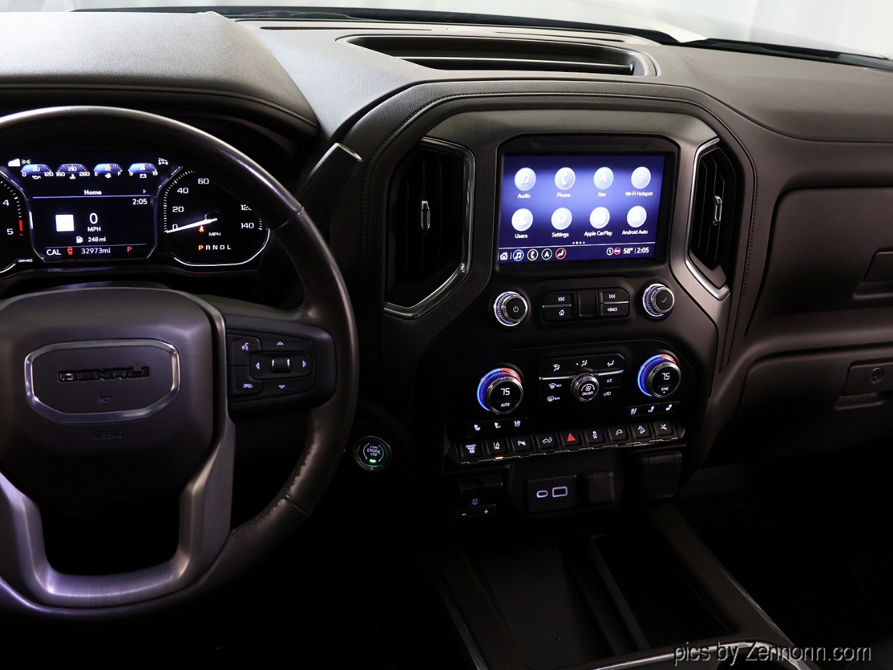 GMC Sierra 2500HD 4WD Crew Cab 159" Denali 2022