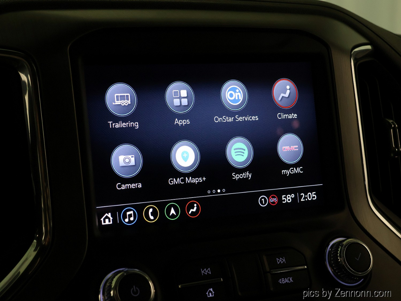 GMC Sierra 2500HD 4WD Crew Cab 159" Denali 2022