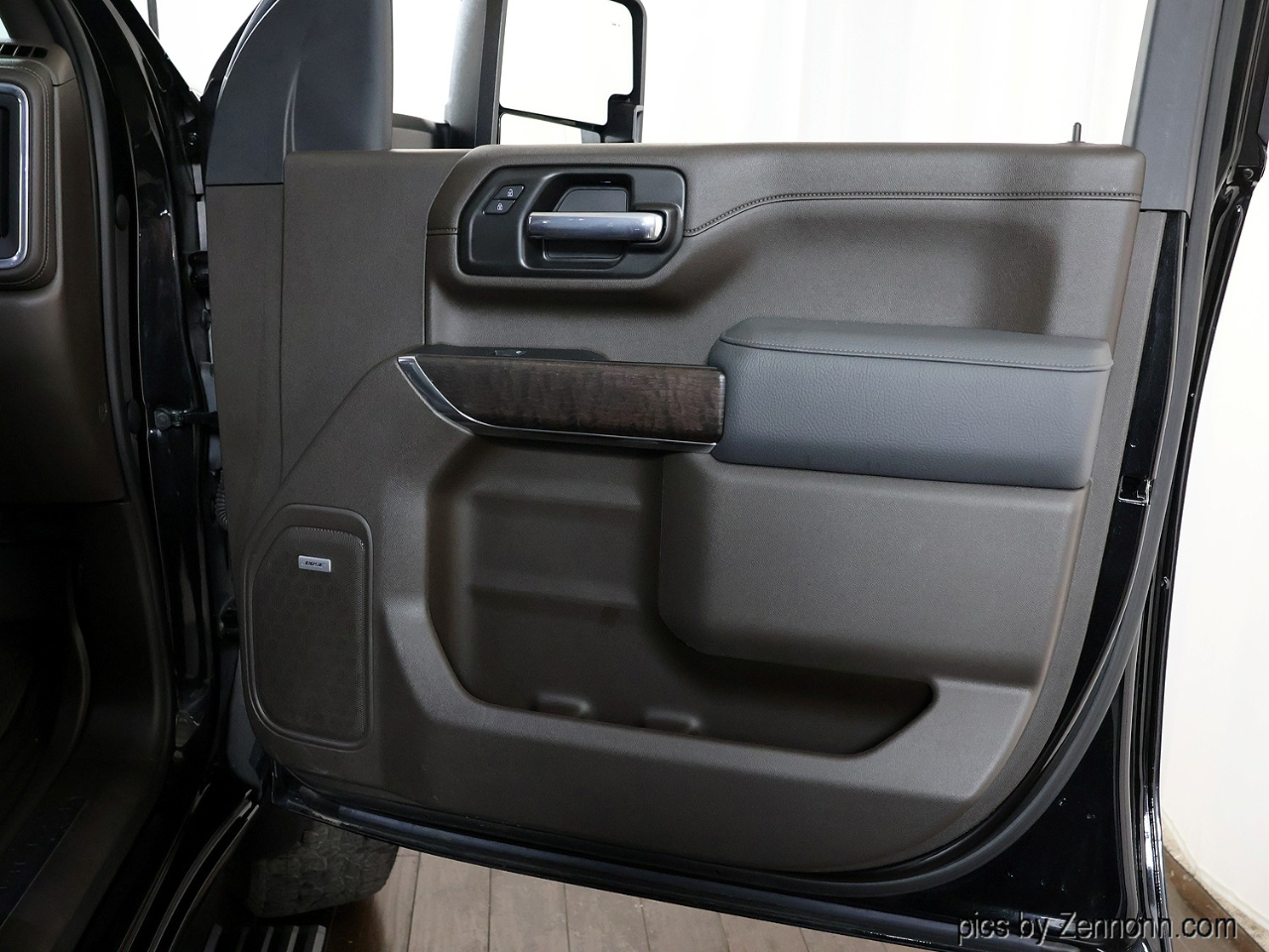 GMC Sierra 2500HD 4WD Crew Cab 159" Denali 2022