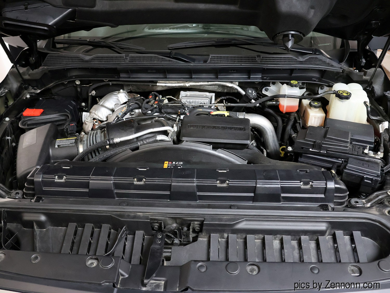 GMC Sierra 2500HD 4WD Crew Cab 159" Denali 2022