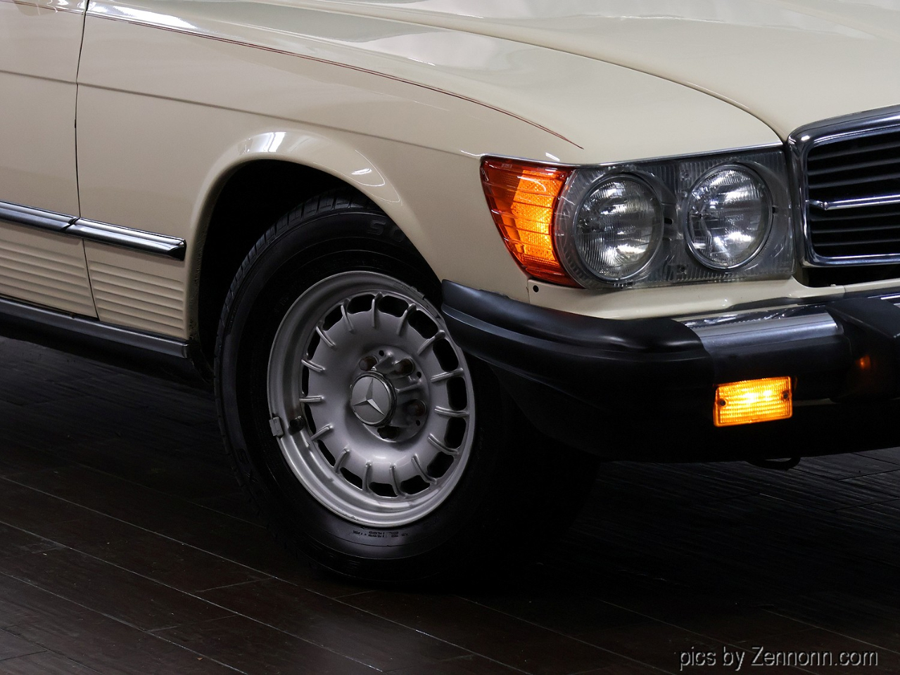 Mercedes-Benz 380 Series 2dr Roadster 380SL 1981