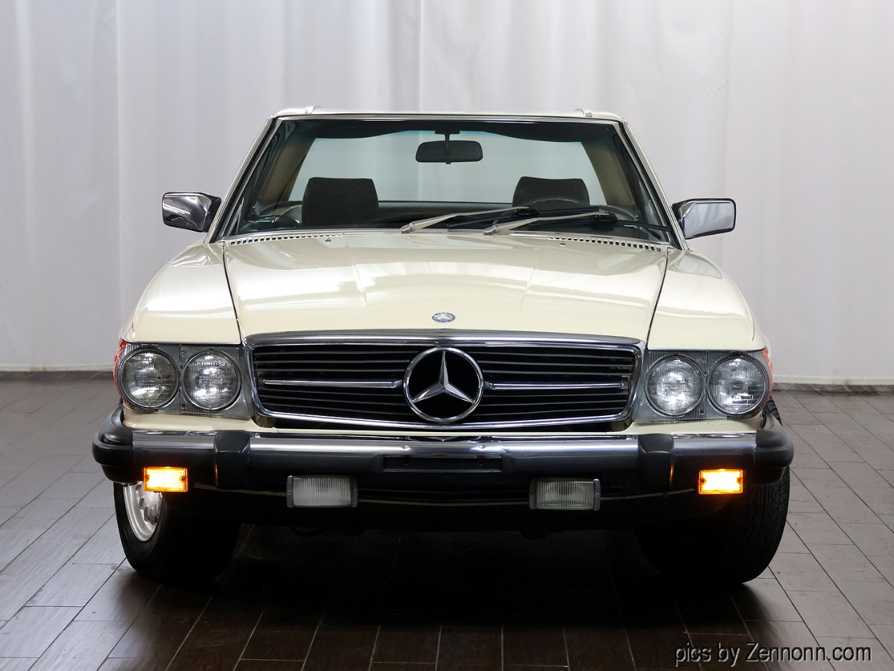 Mercedes-Benz 380 Series 2dr Roadster 380SL 1981