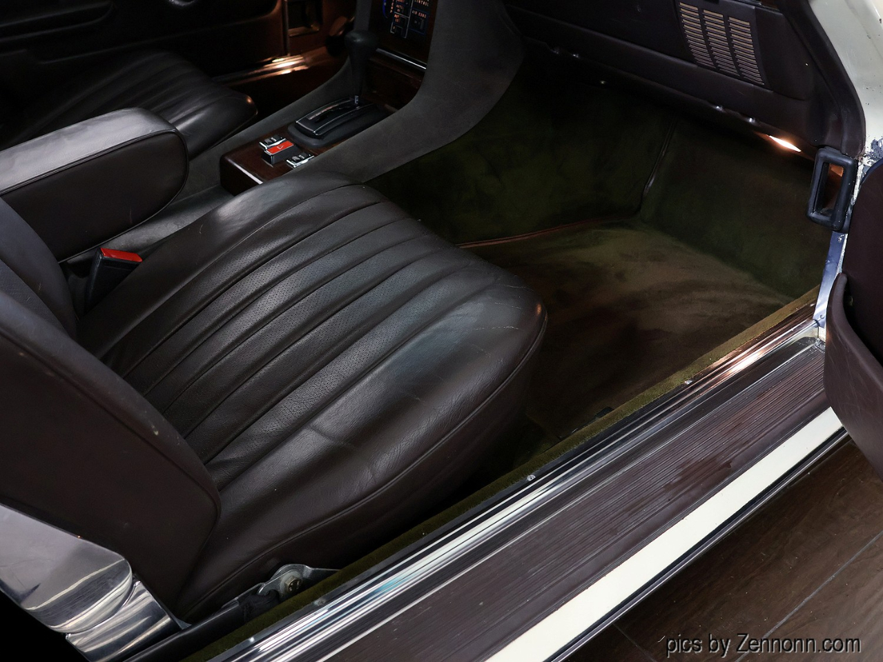 Mercedes-Benz 380 Series 2dr Roadster 380SL 1981