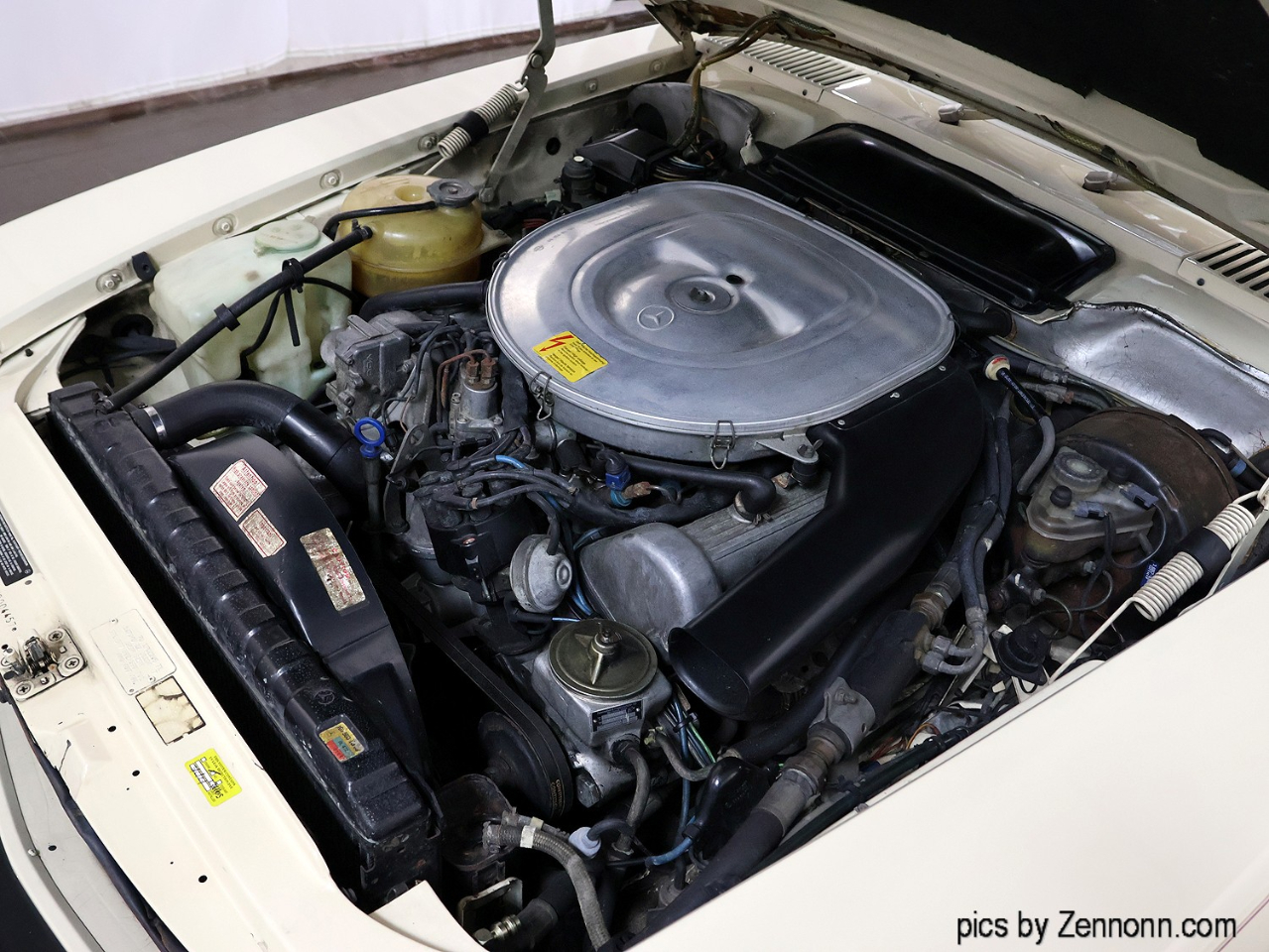 Mercedes-Benz 380 Series 2dr Roadster 380SL 1981