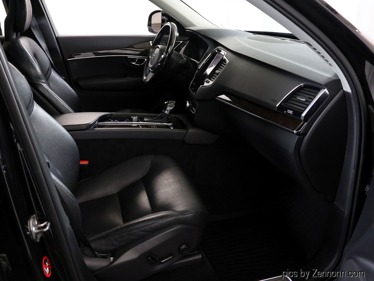 Volvo XC90 AWD 4dr T6 Momentum 2016