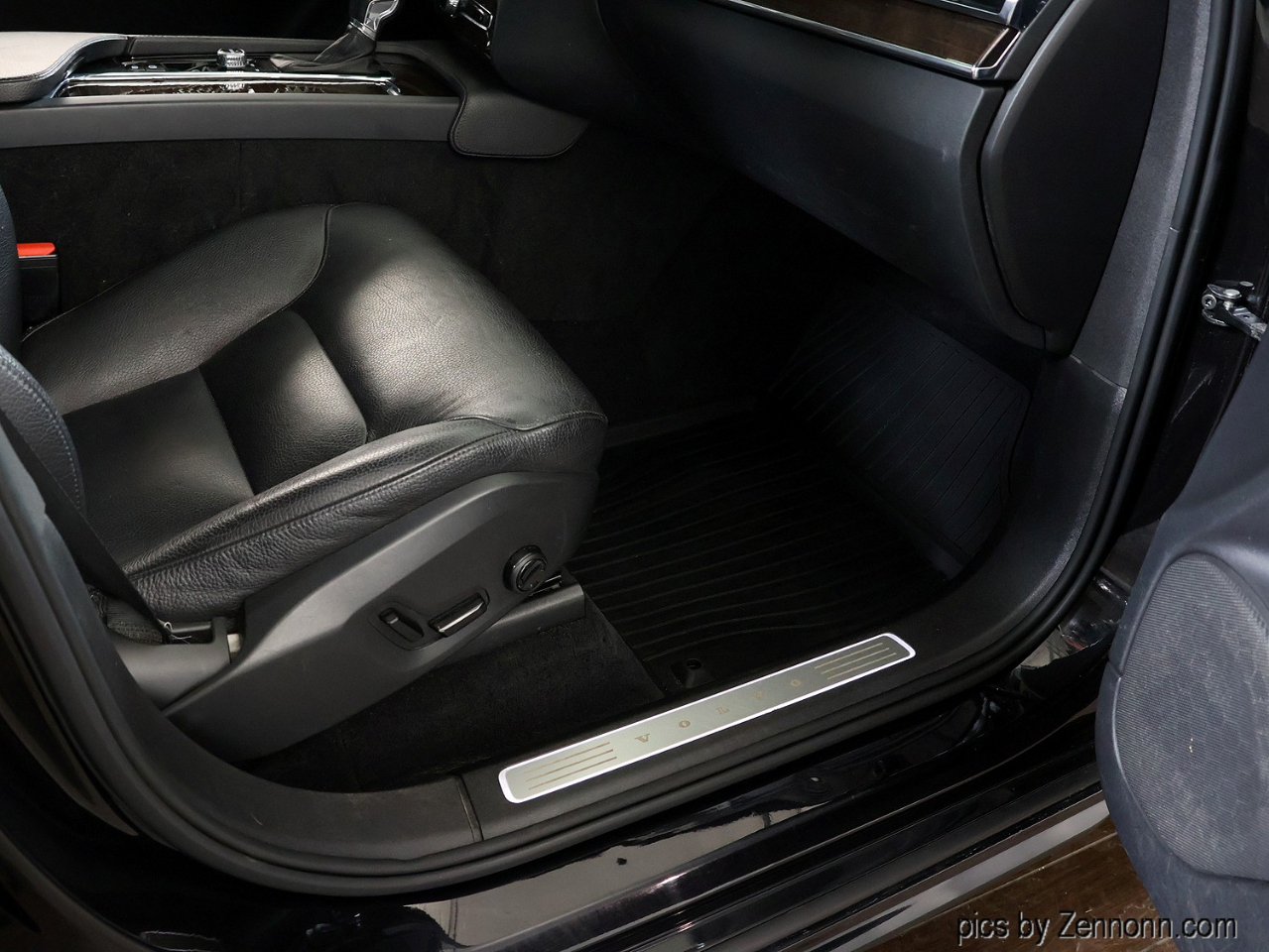 Volvo XC90 AWD 4dr T6 Momentum 2016