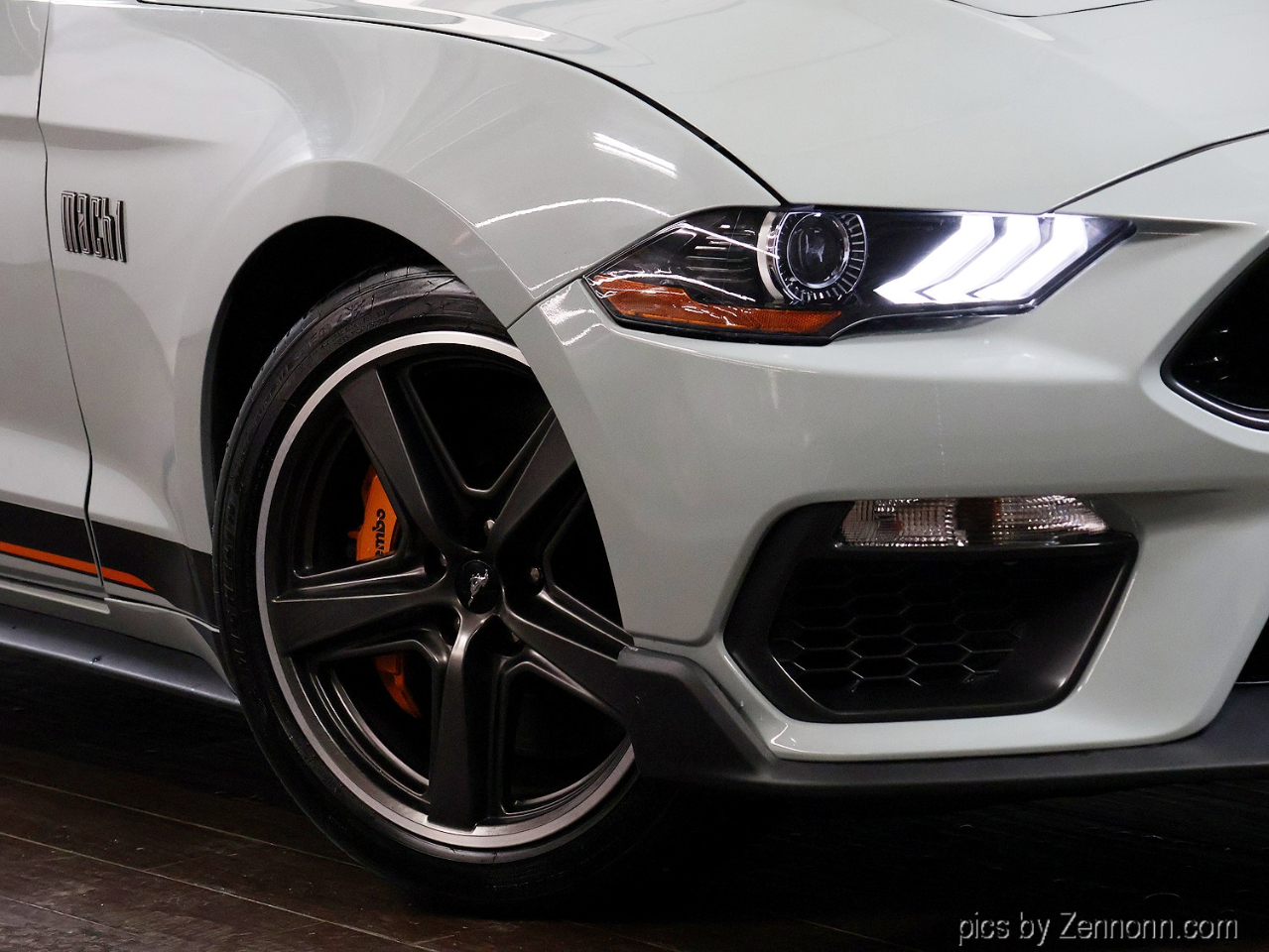 Ford Mustang Mach 1 Fastback 2023