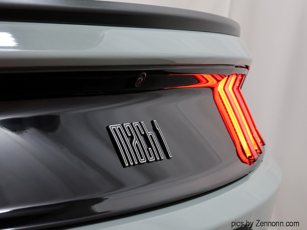 Ford Mustang Mach 1 Fastback 2023