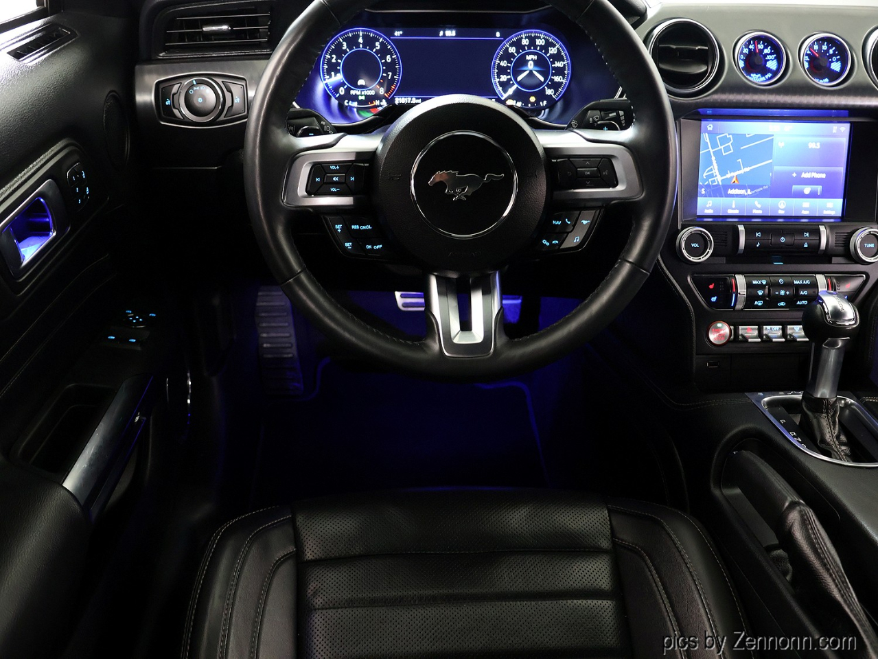 Ford Mustang Mach 1 Fastback 2023