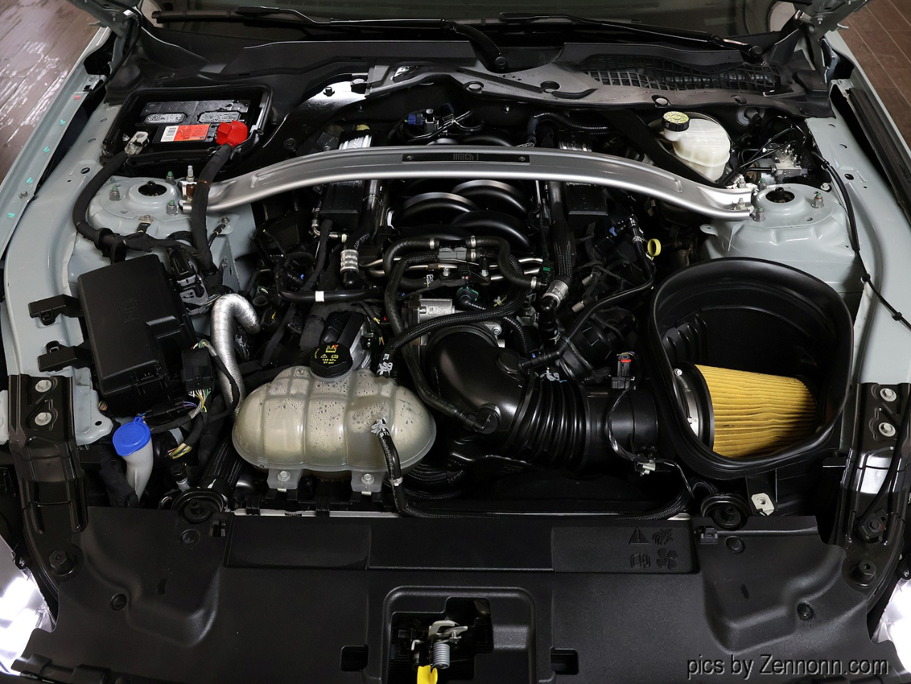 Ford Mustang Mach 1 Fastback 2023