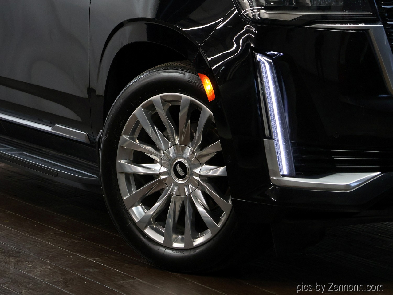 Cadillac Escalade ESV 4WD 4dr Premium Luxury 2021