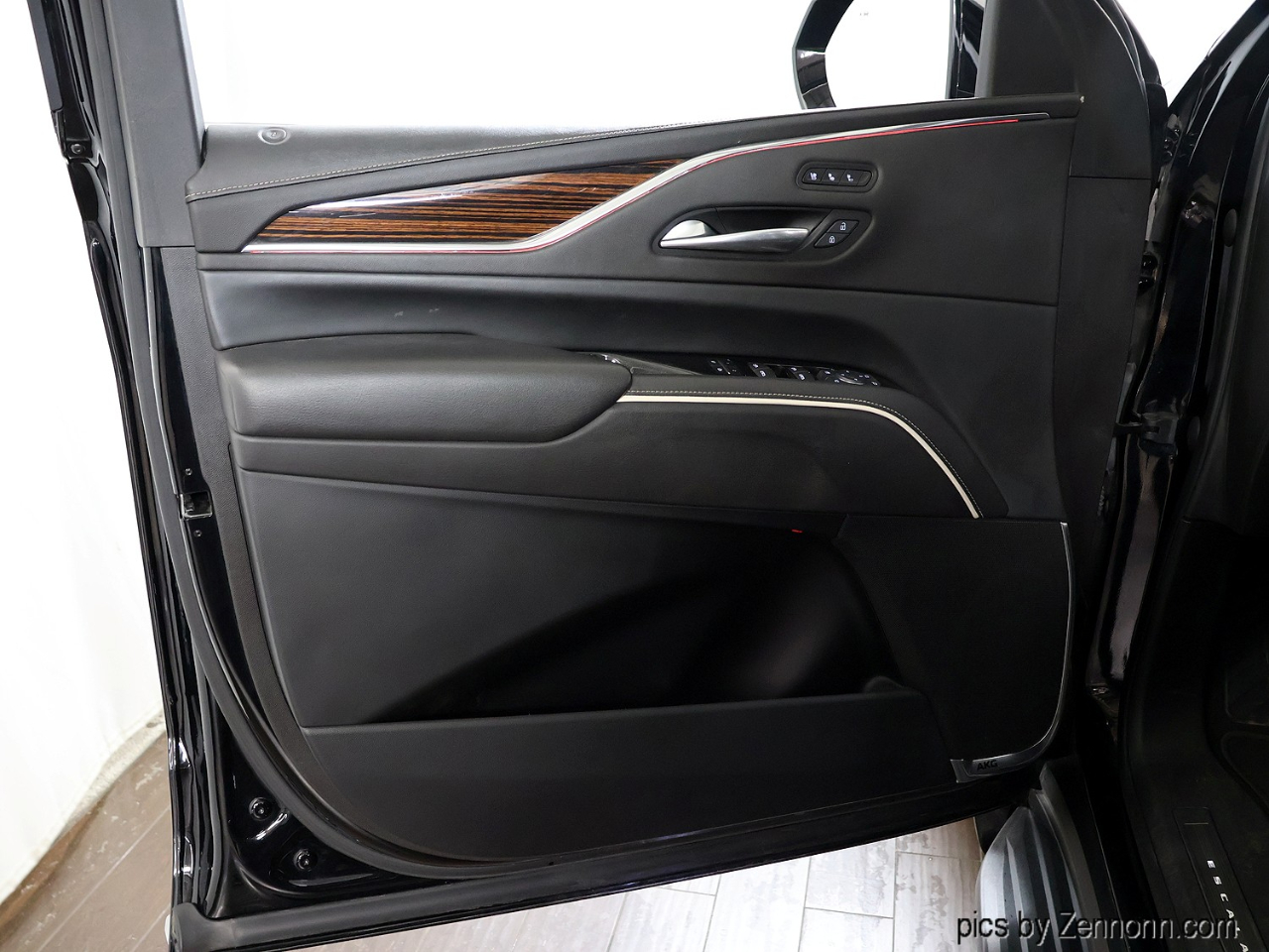 Cadillac Escalade ESV 4WD 4dr Premium Luxury 2021