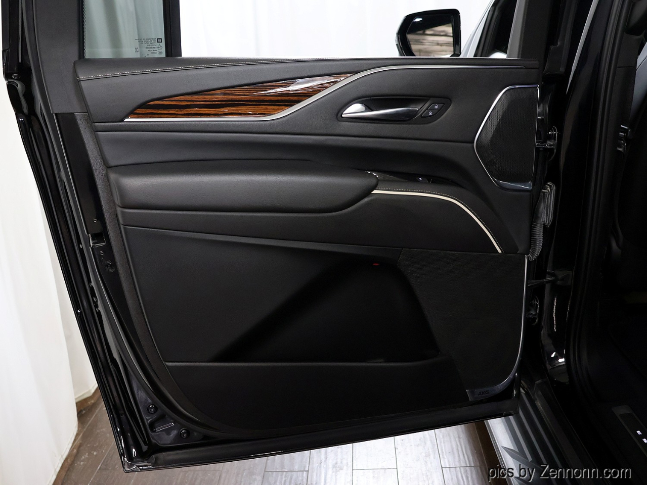 Cadillac Escalade ESV 4WD 4dr Premium Luxury 2021