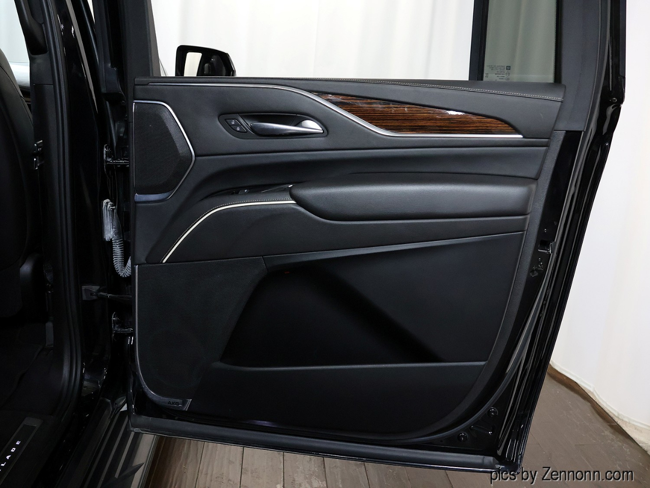 Cadillac Escalade ESV 4WD 4dr Premium Luxury 2021