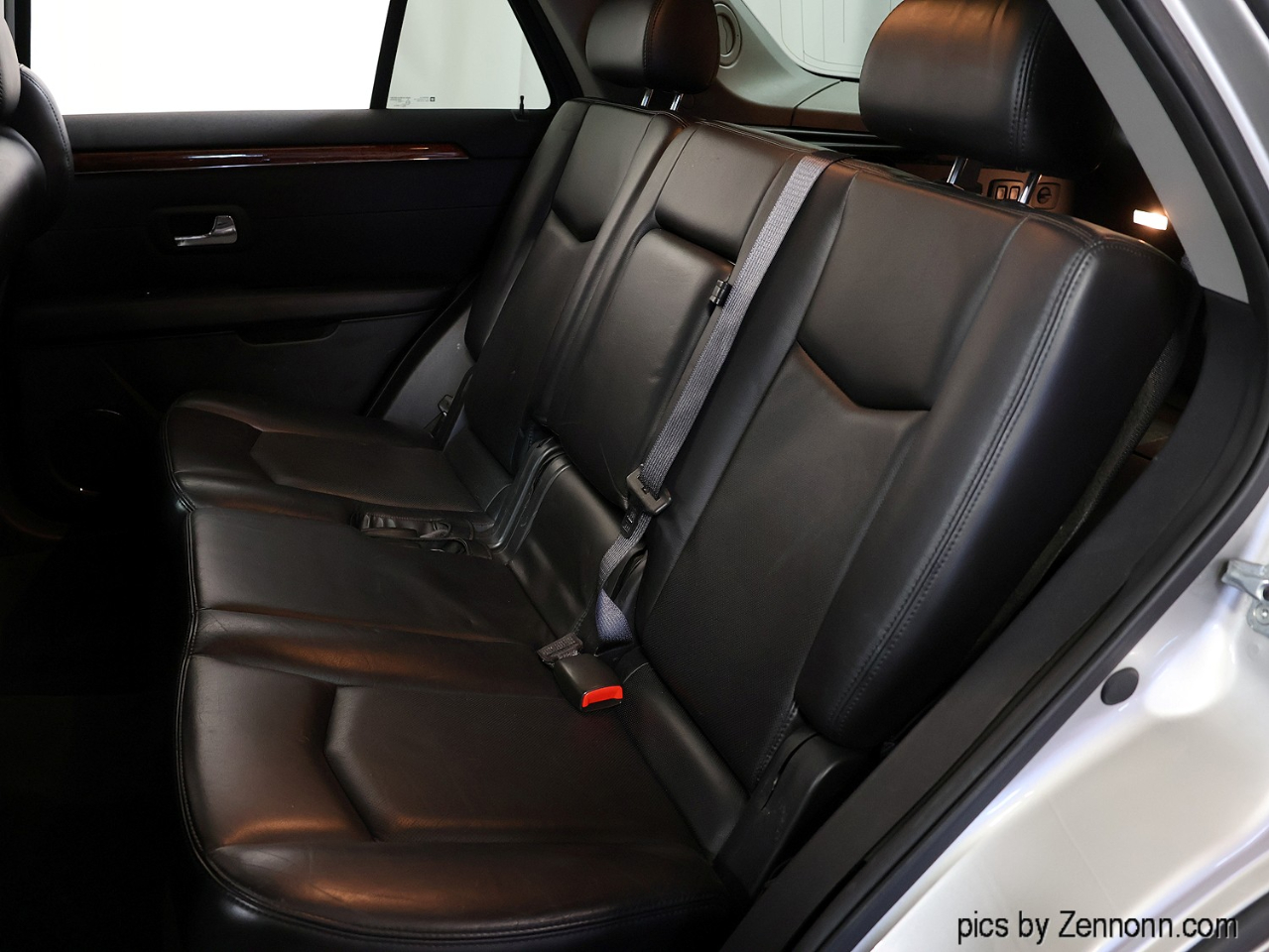 Cadillac SRX 4dr V8 2007