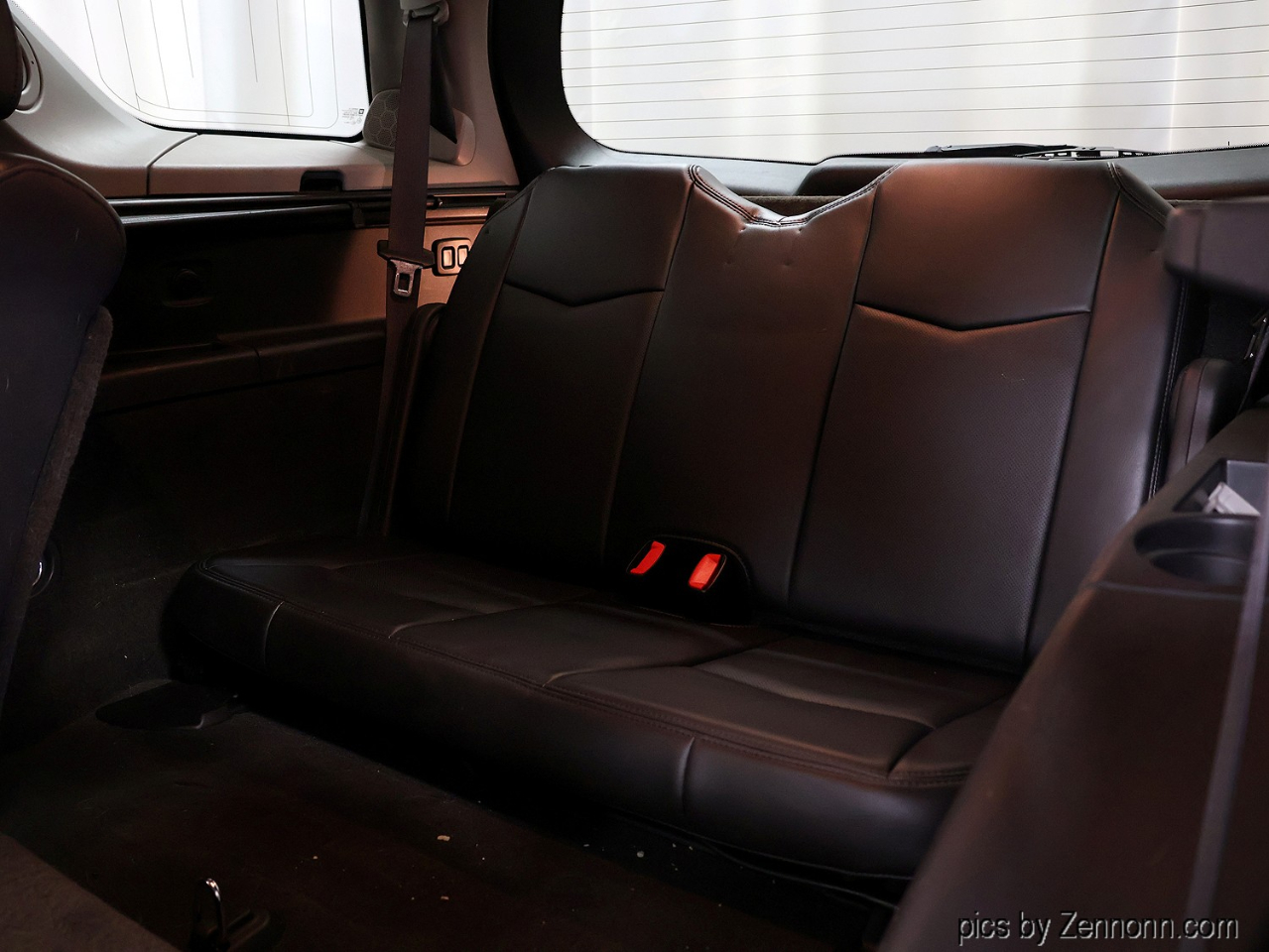 Cadillac SRX 4dr V8 2007