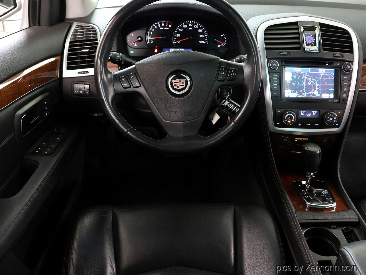 Cadillac SRX 4dr V8 2007