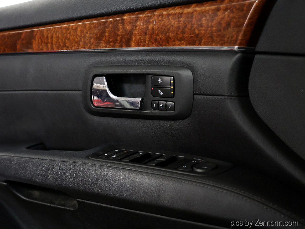 Cadillac SRX 4dr V8 2007