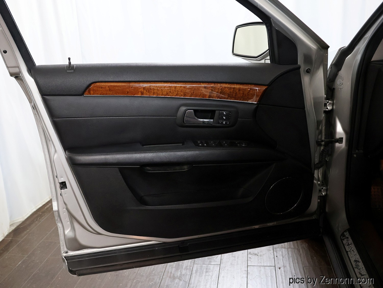 Cadillac SRX 4dr V8 2007