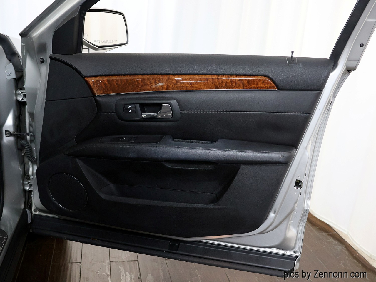 Cadillac SRX 4dr V8 2007