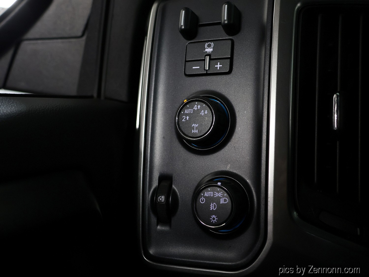 Chevrolet Silverado 1500 4WD Double Cab 143.5" LT w/2LT 2016