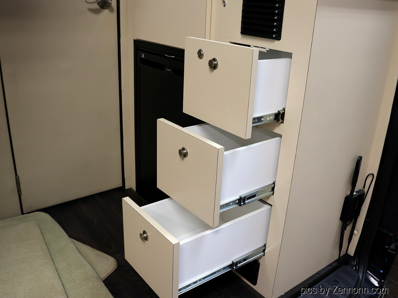 Mercedes-Benz Sprinter Cargo Van  2018