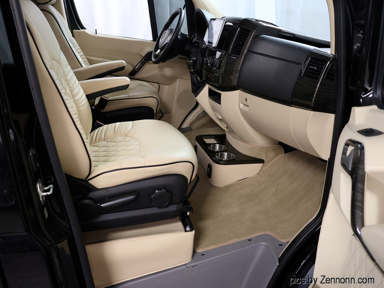 Mercedes-Benz Sprinter Cargo Van  2018