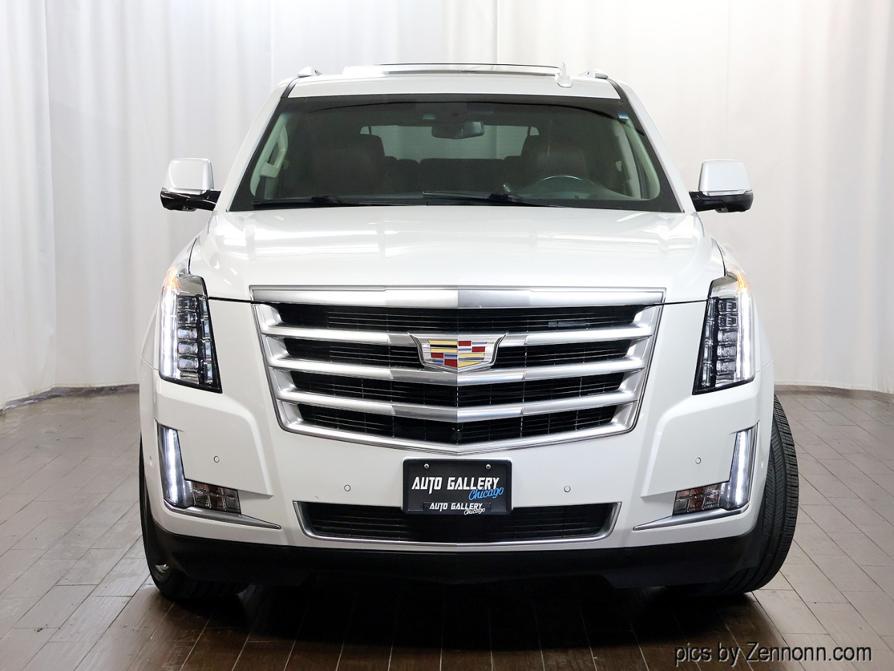 Cadillac Escalade ESV 4WD 4dr Premium Luxury 2017