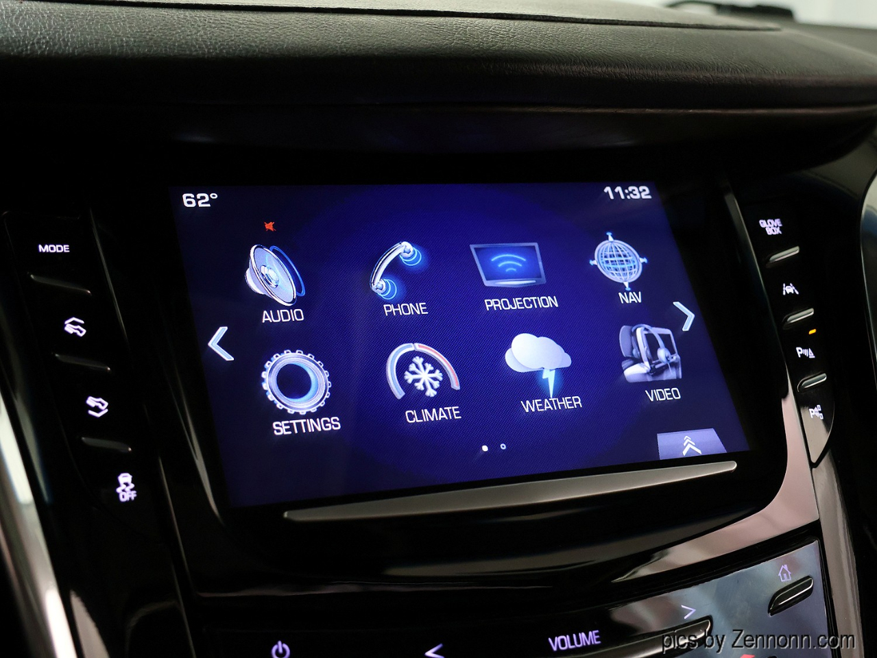 Cadillac Escalade ESV 4WD 4dr Premium Luxury 2017