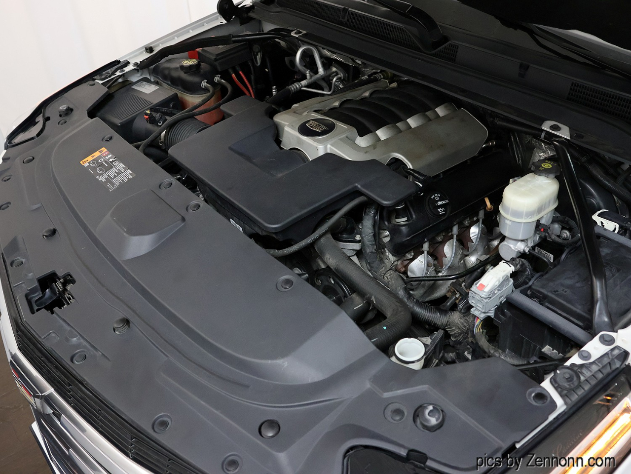 Cadillac Escalade ESV 4WD 4dr Premium Luxury 2017