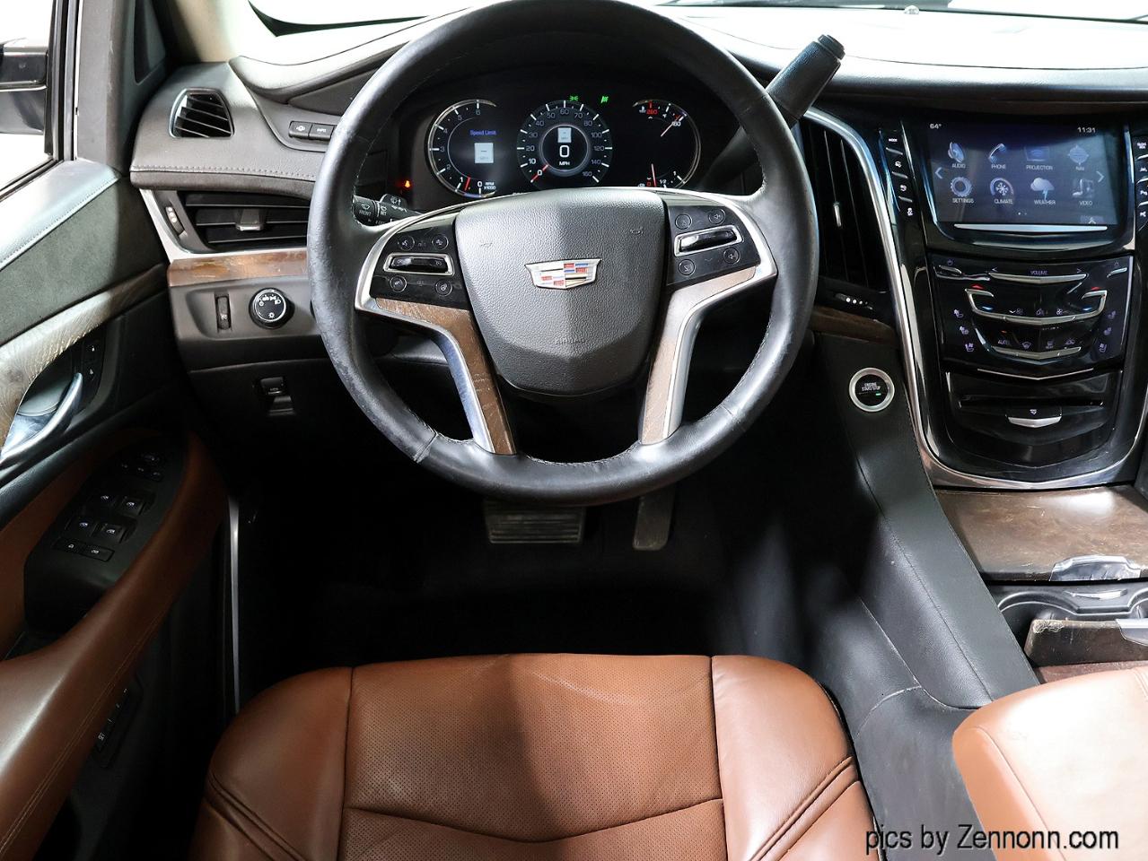 Cadillac Escalade ESV 4WD 4dr Premium Luxury 2017