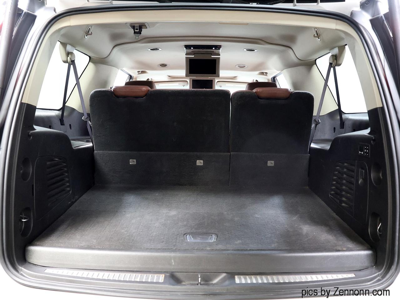 Cadillac Escalade ESV 4WD 4dr Premium Luxury 2017