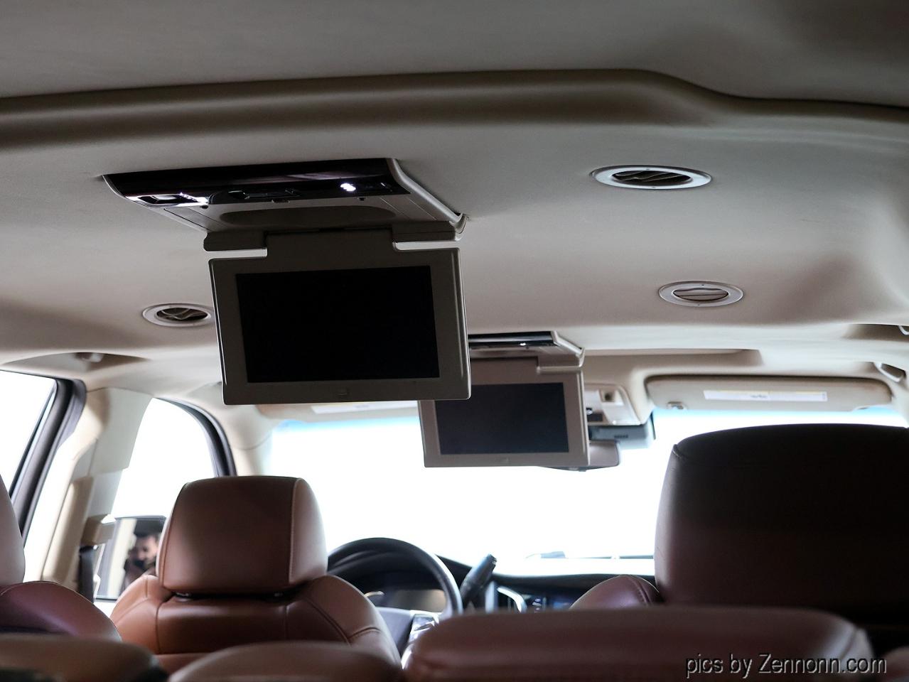 Cadillac Escalade ESV 4WD 4dr Premium Luxury 2017