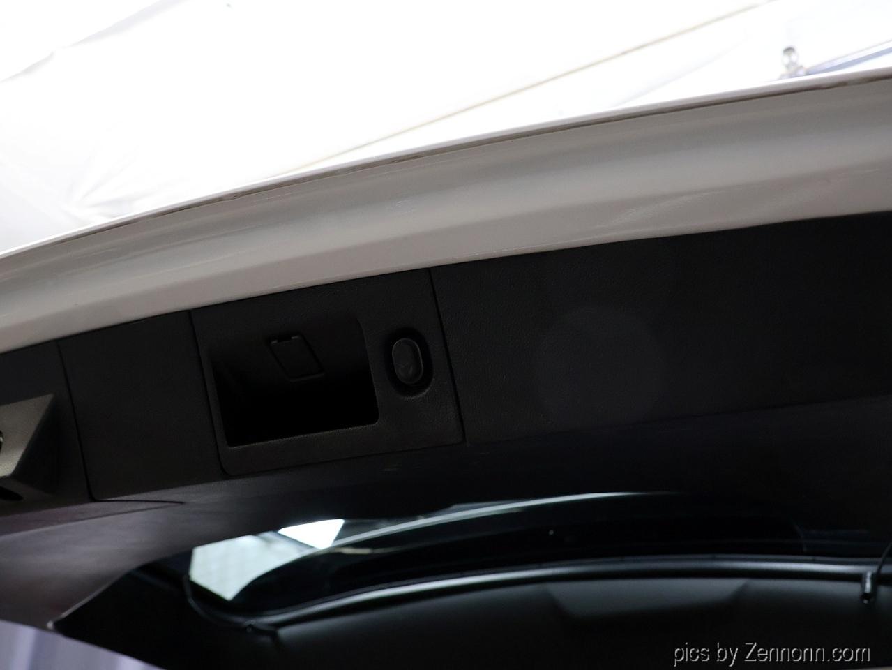 Cadillac Escalade ESV 4WD 4dr Premium Luxury 2017