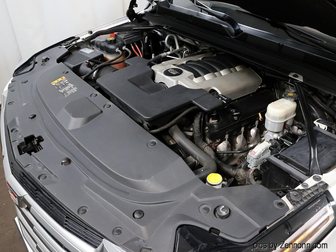 Cadillac Escalade ESV 4WD 4dr Premium Luxury 2017